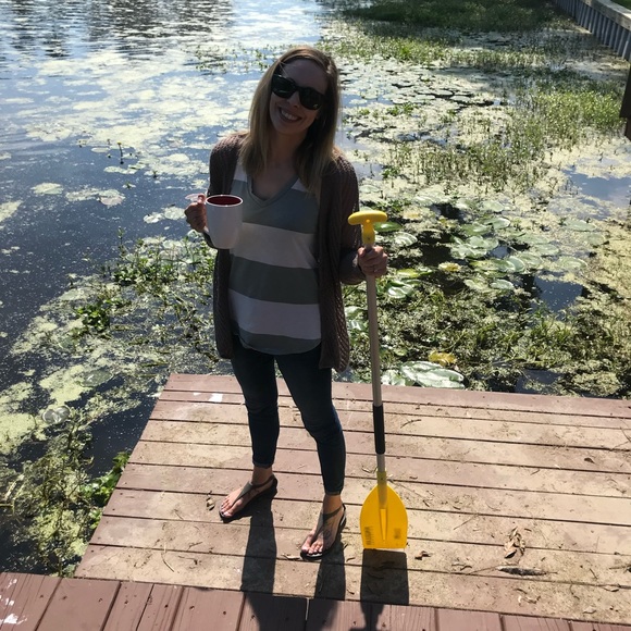 Meet your Posher, Melissa - Picture 1 of 5